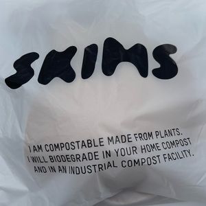 SKIMS “Fits Everybody” Full Coverage Bra in Clay - 32D.